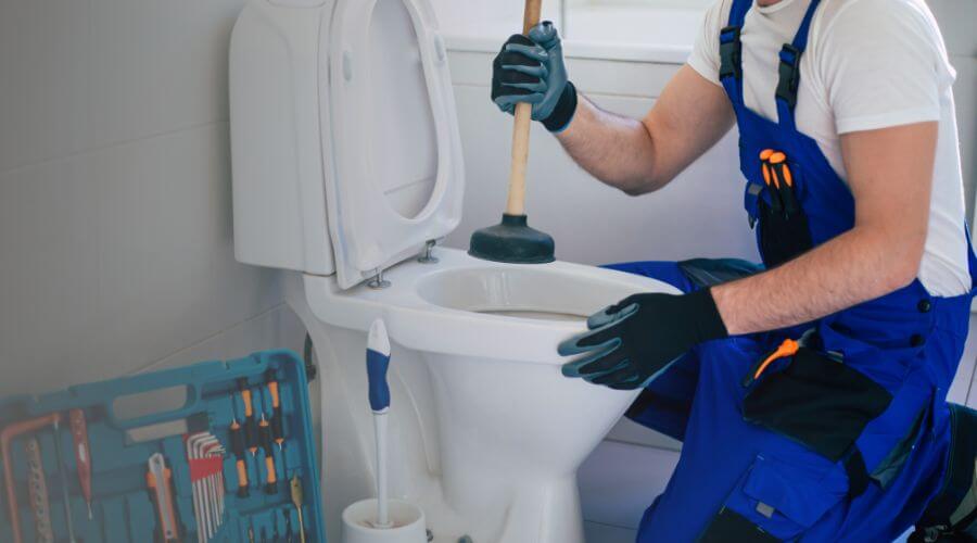 Professional septic pumping service in Ponce De Leon, FL